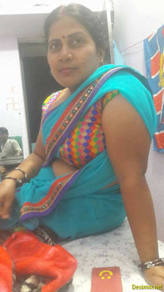Desi Aunty Big Tits