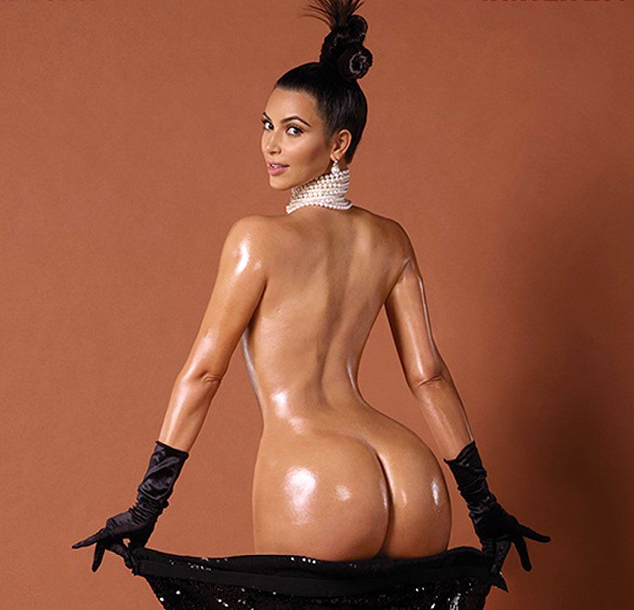 Kim kardashian naked ass