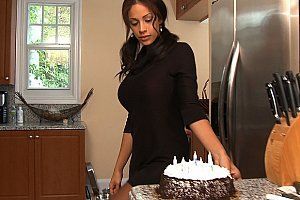 Picasso reccomend making cake