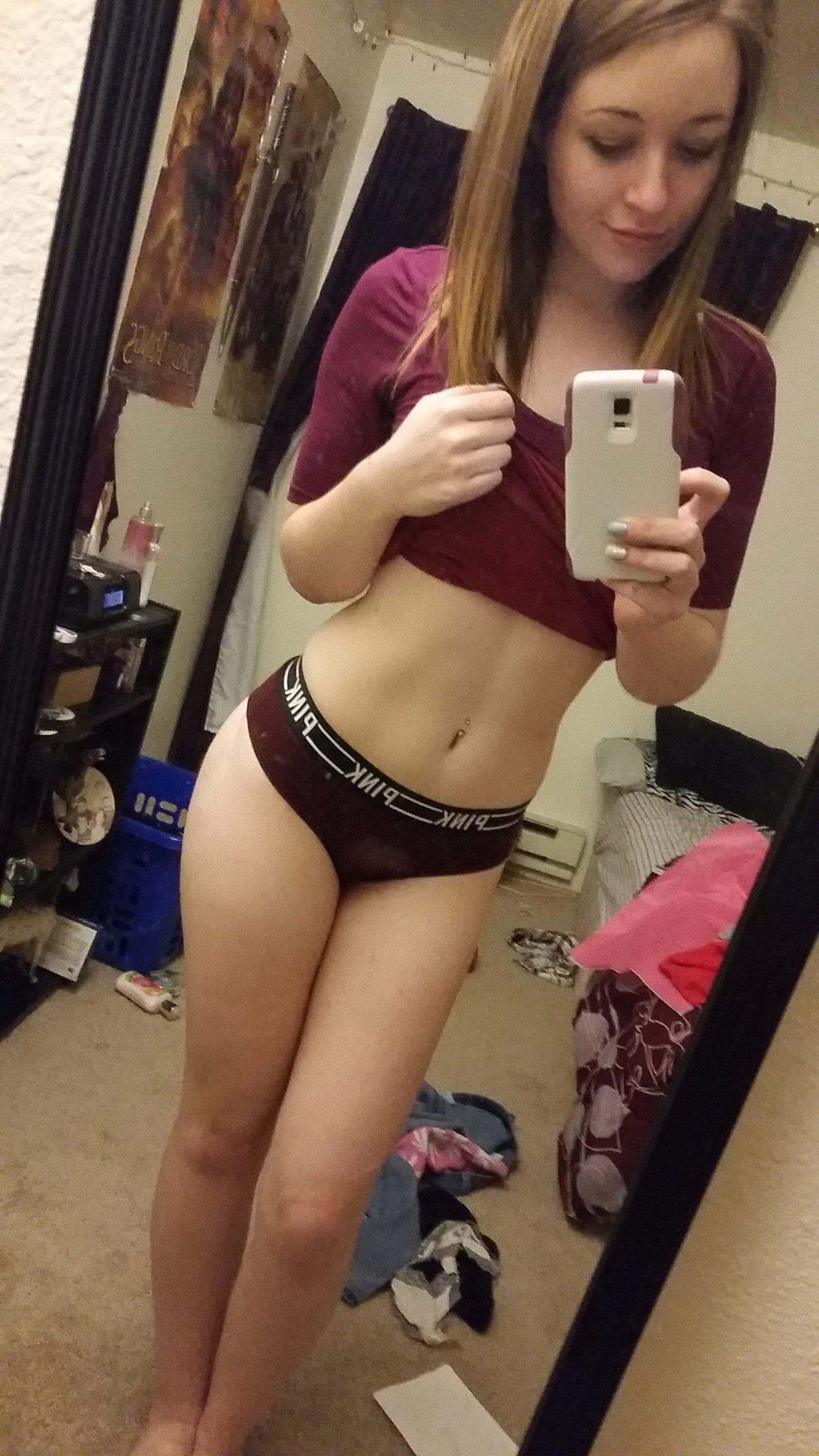 Skinny brunette nude selfie - Porn archive